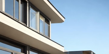 物业真的不让换阳台的窗户吗？